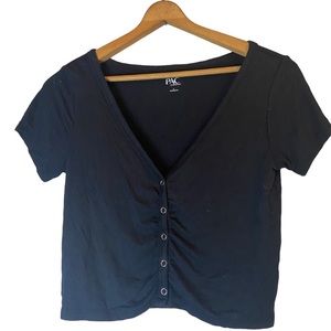 PAC cares black short sleeve vneck cropped top large Summer casual